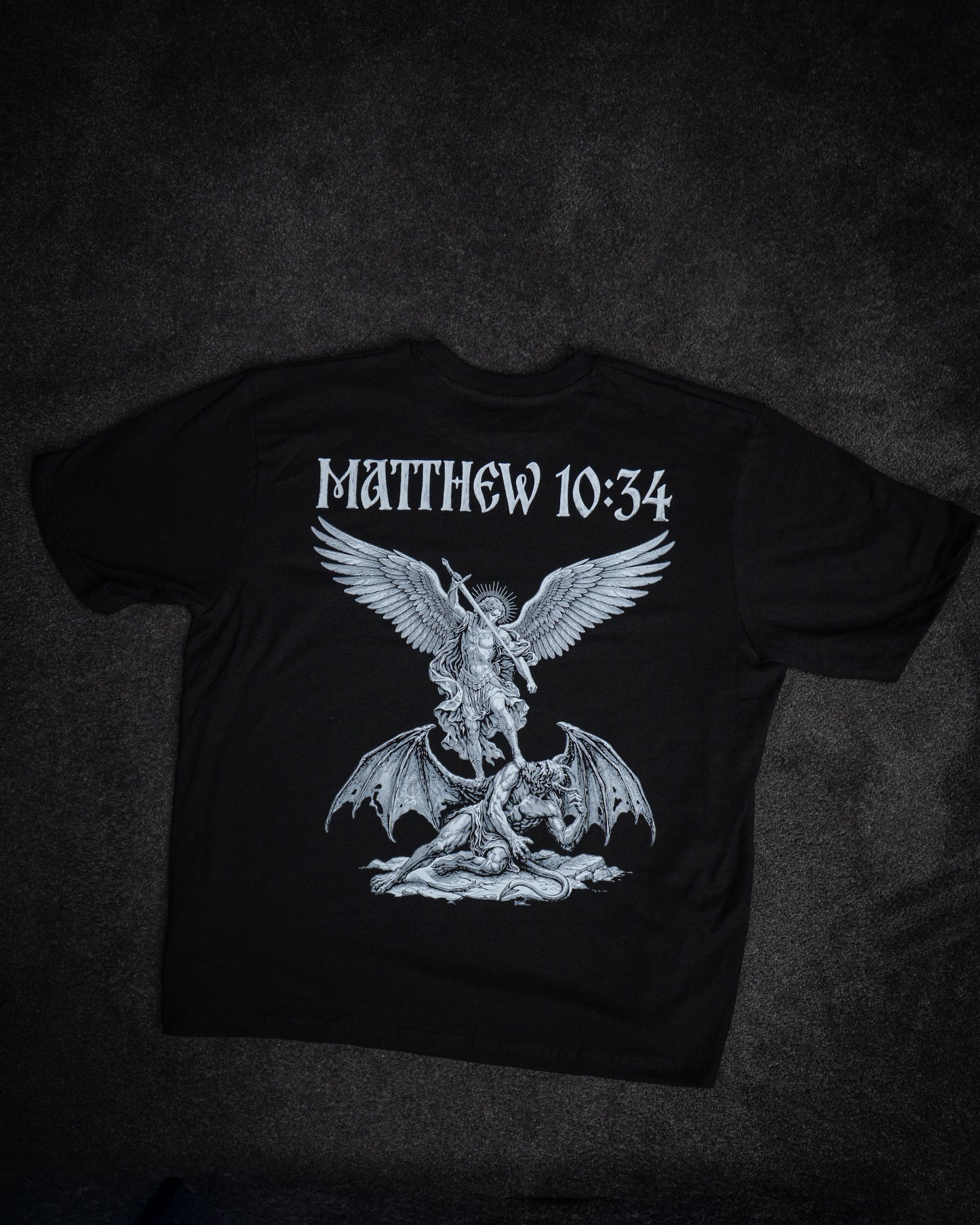 Fight Evil - OVERSIZE T-SHIRT